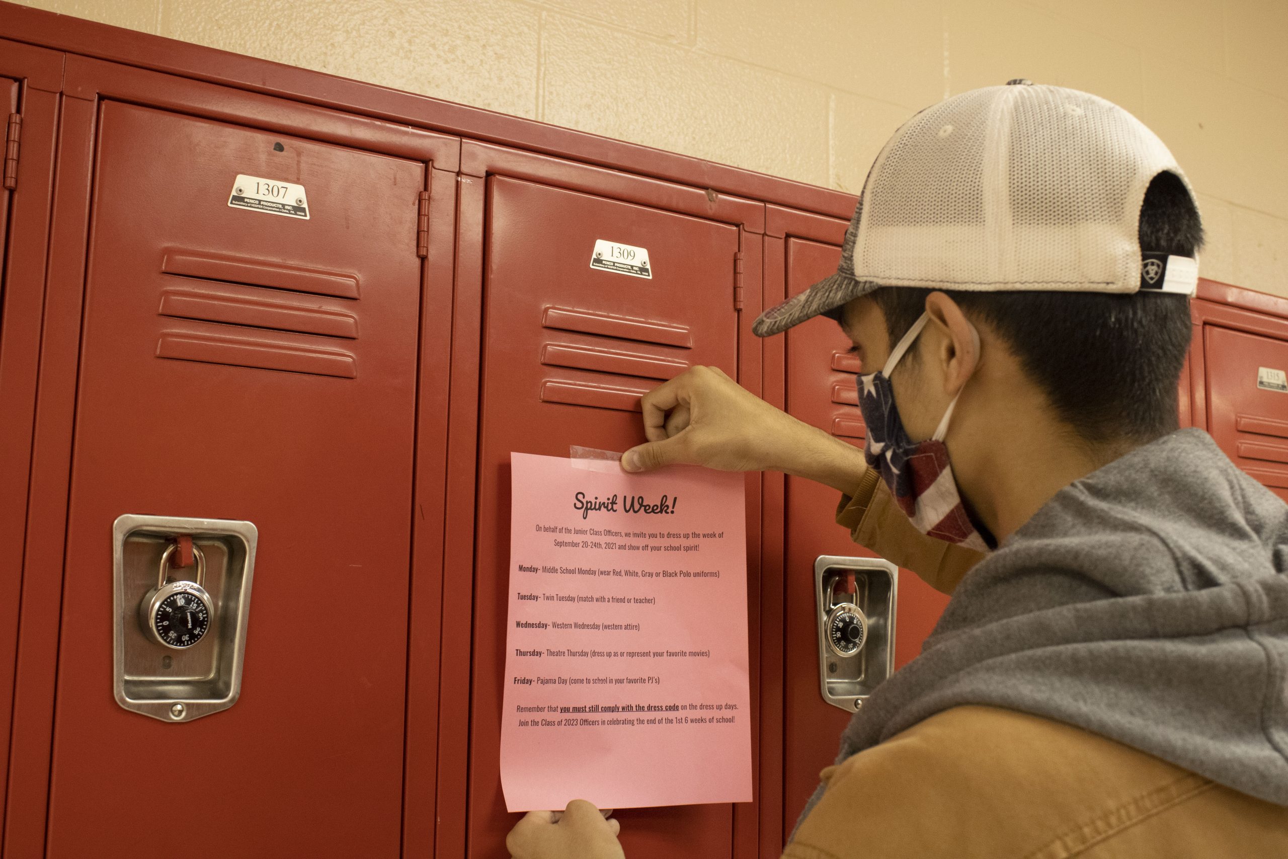 Junior hanging flyer for Spirit Week